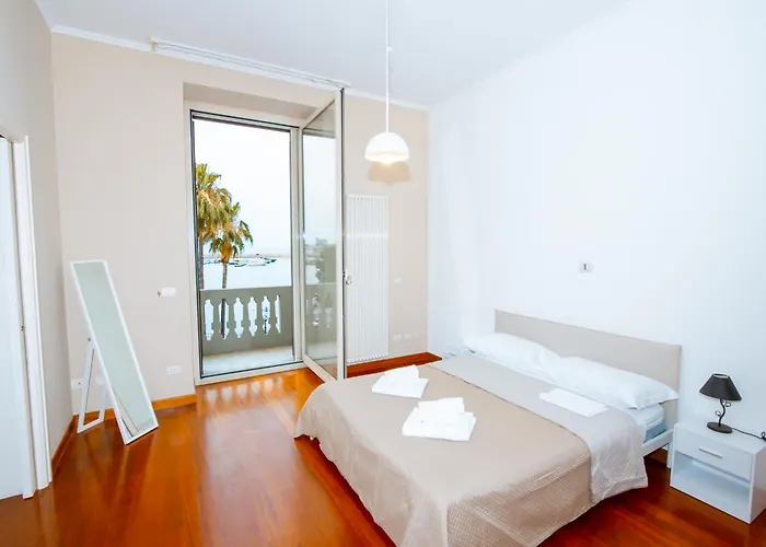 Dimora Adua バーリ